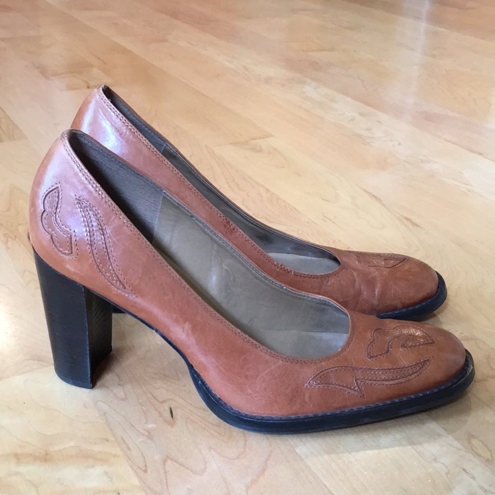ENZO ANGIOLINI | Sofia Western Block Heels Leather